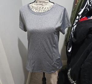 Adrienne Vittadini Gray Fitted Short Sleeve Tees